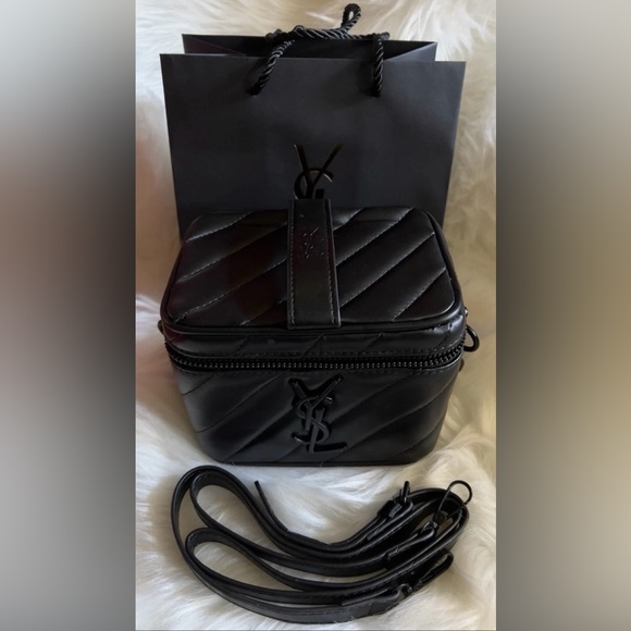 GWP Yves Saint Laurent VIP/Novelty Vanity Black Quilted Bag - Picture 4 of 5